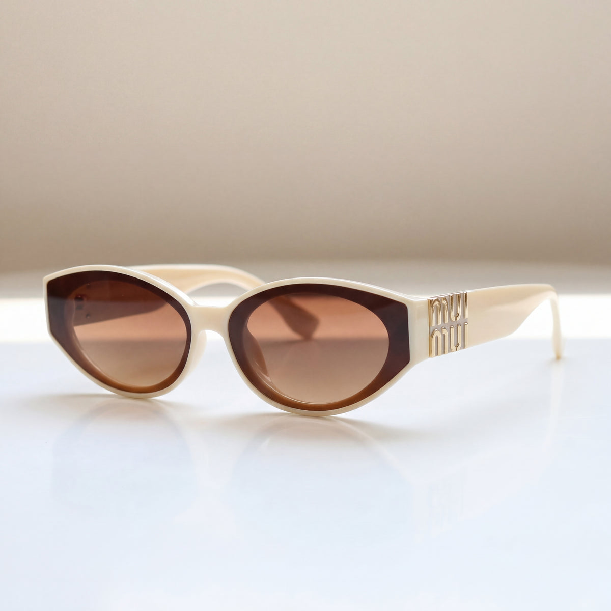 Snap Optics Oval Silhouette Sunglasses