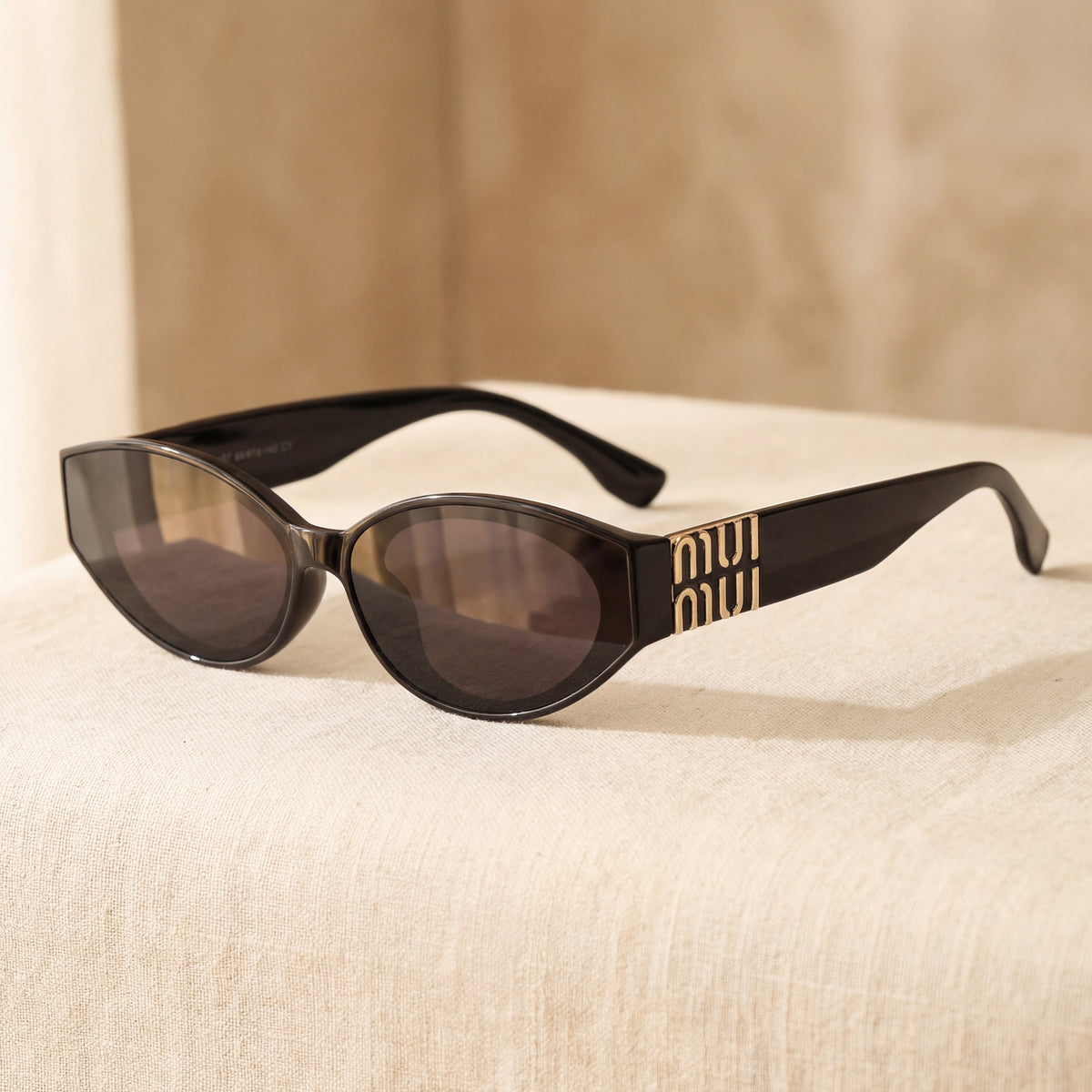 Snap Optics Oval Silhouette Sunglasses